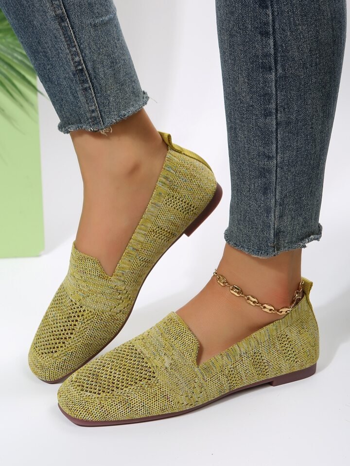 Slip-on Damenschuhe, orthopädisch und sehr bequem, für entspannte Spaziergänge und Alltag.