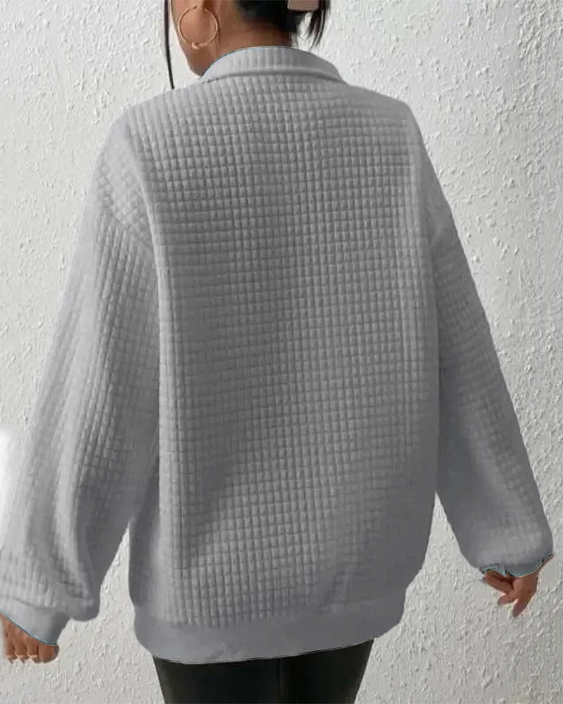 Moderner roter Damen Strickpullover, langarm, perfekt für trendige Herbst-Looks.