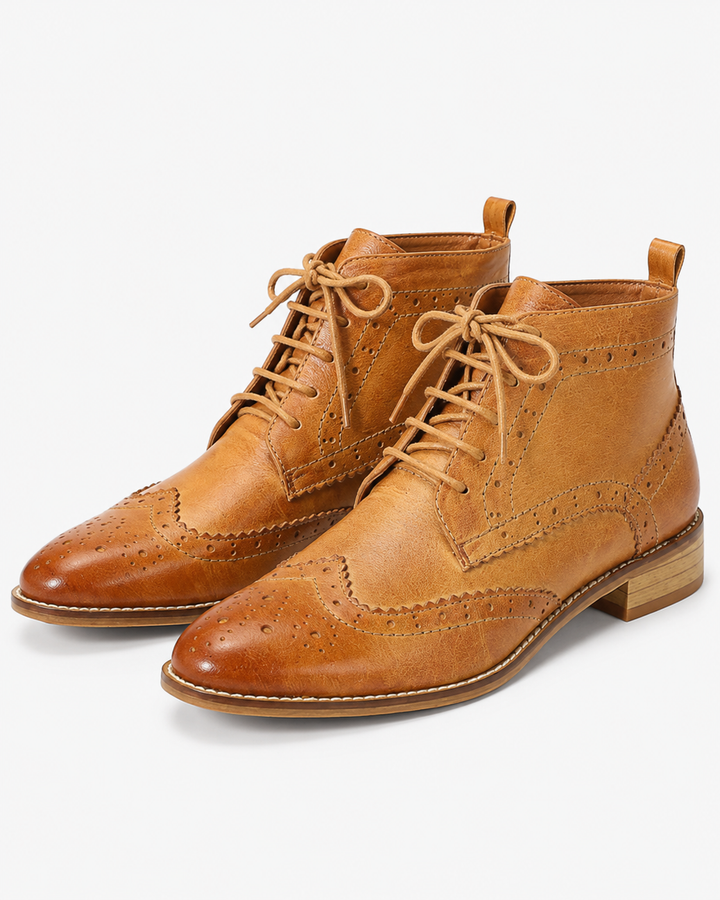 Damen Brogue Schnürstiefel, knöchelhoch. Bequeme und elegante Damenschuhe für stilvolle Herbst- und Frühlingsoutfits.
