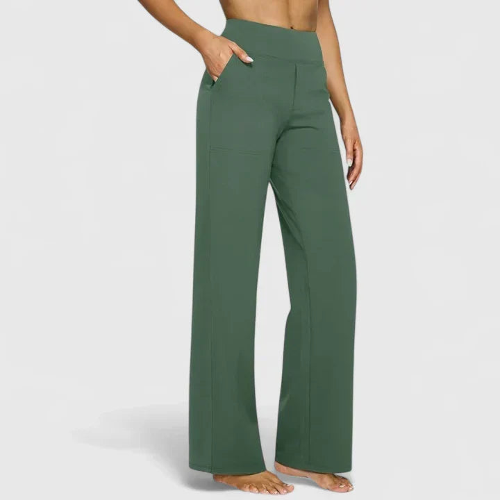 Feminine Damenhose mit geradem Bein, elegantem Look & hohem Tragekomfort; moderne Passform.
