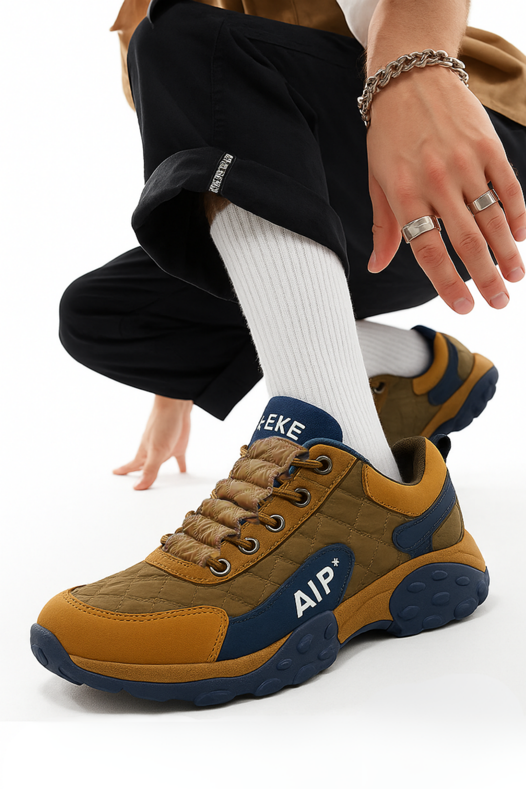 Schwarze Orthopädische Slip-On Sneaker für Herren, atmungsaktiv, rutschfest, weite Passform, ideal für Freizeit.