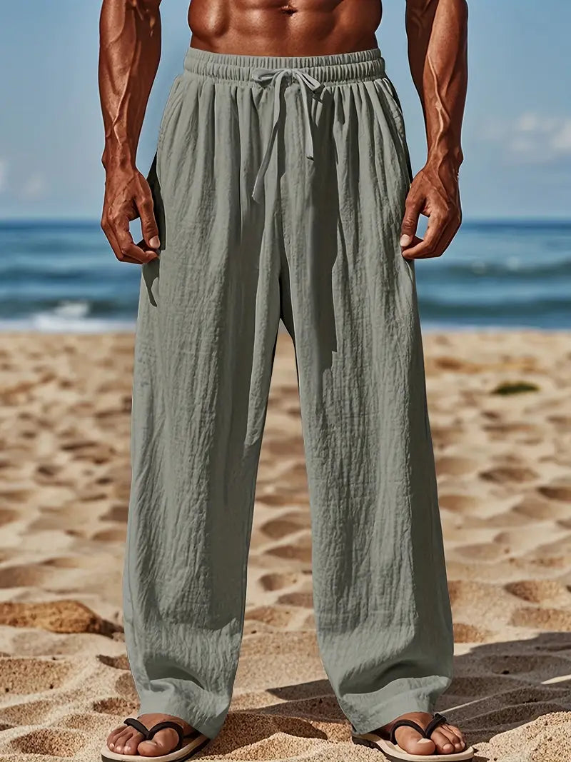 Atmungsaktive Herren Hose, locker & bequem, in Beige. Ideal für warme Sommertage.
