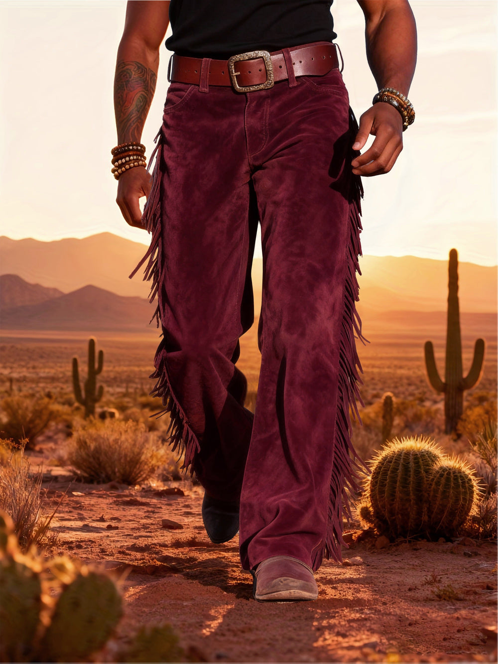 Bequeme Herren Freizeithose in Wildlederoptik, lässige lockere Passform mit Western-Fransen.