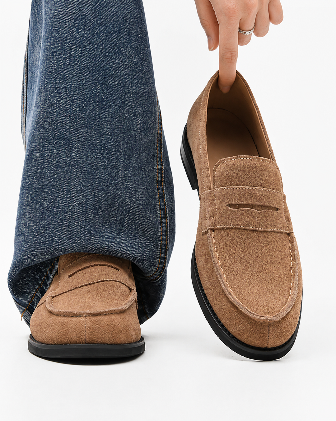 Modische Herren Mokassins, bequeme Slipper für jeden Anlass, von Freizeit bis Eleganz.