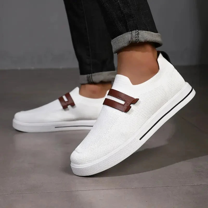 Herren Slip-On Sneaker, atmungsaktiv, schlichtes Design, maximaler Komfort.