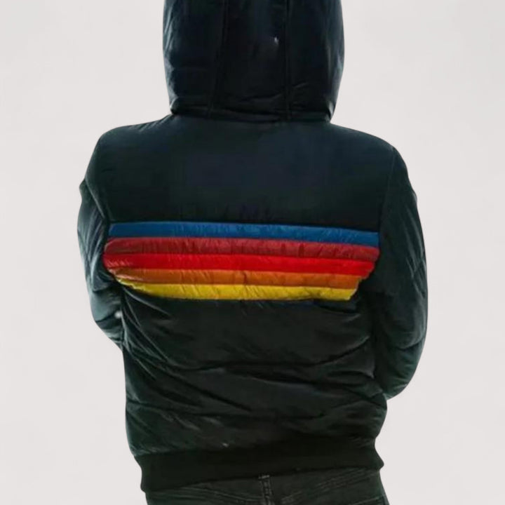 Funktionale Damen Alltagsjacke: leicht, wasserdicht, atmungsaktiv. Regular Fit Übergangsjacke mit Kapuze.