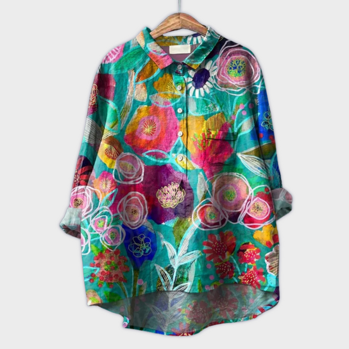 Elegante Sommerbluse für Damen in Übergröße mit farbenfrohem Blütenprint.
