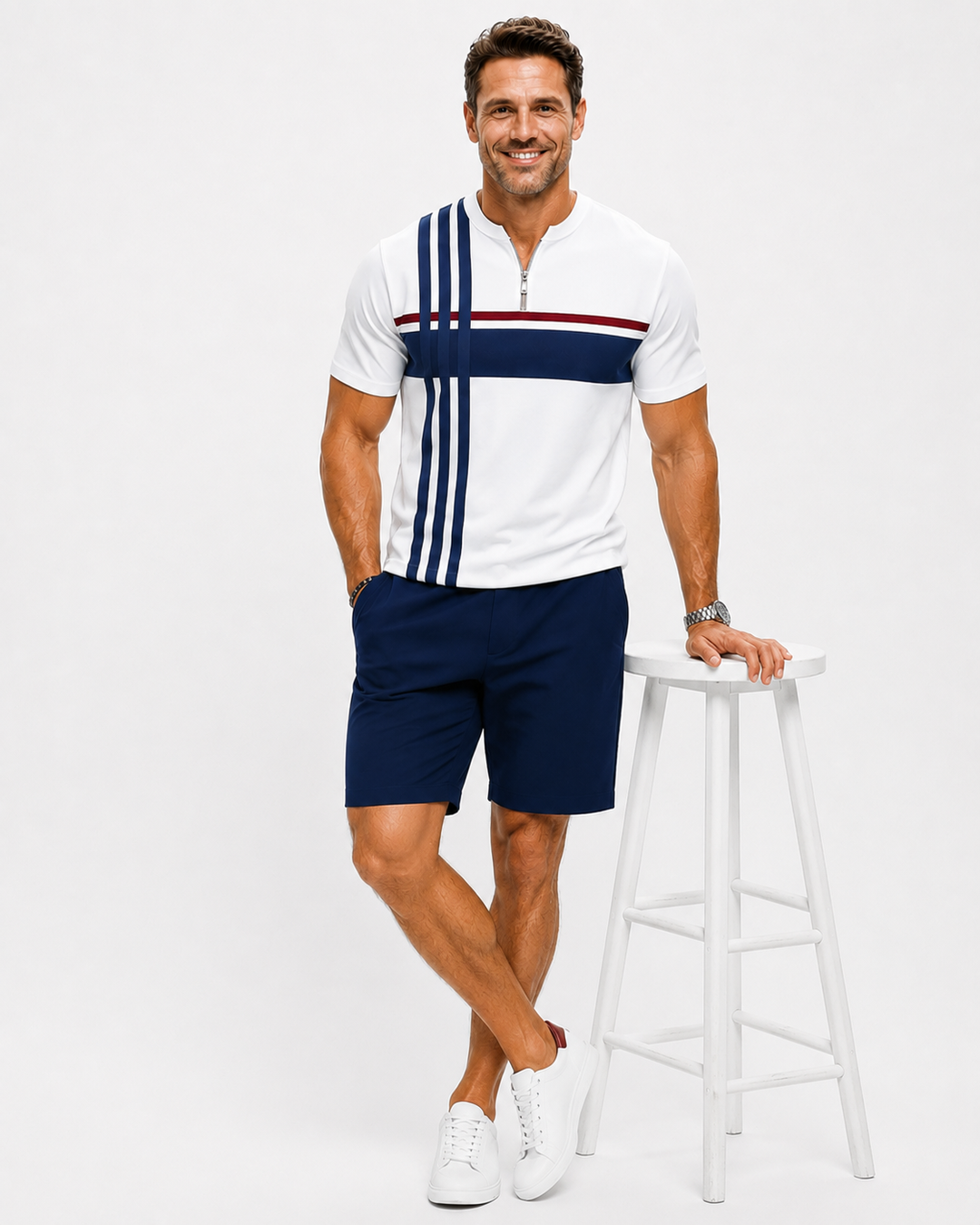 Hochwertiges Herren Strick-Polo mit elegantem geometrischem Muster und praktischem Zip-Neck in Dunkelblau.
