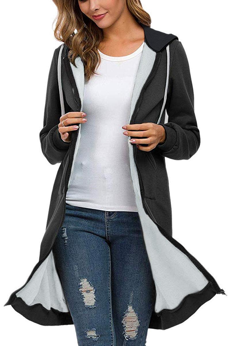 Stylischer und warmer Damen Winter Hoodie in Langform, mit Reißverschluss und Kapuze für jeden Tag.