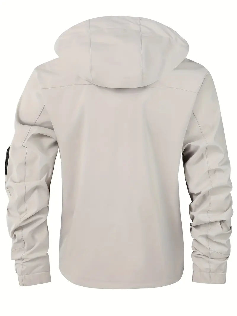 Herren Outdoorjacke Torben schützt vor Wind & Regen. Perfekte Funktionsjacke mit Kapuze.