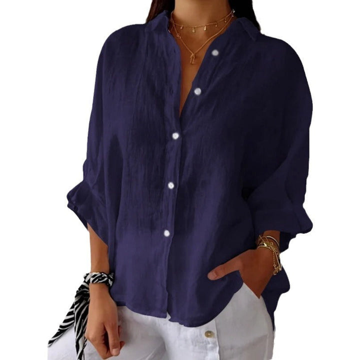 Luftige Oversize Bluse für Damen, vielseitig kombinierbar. Elegante Freizeitbluse mit besonderem Rückendetail.