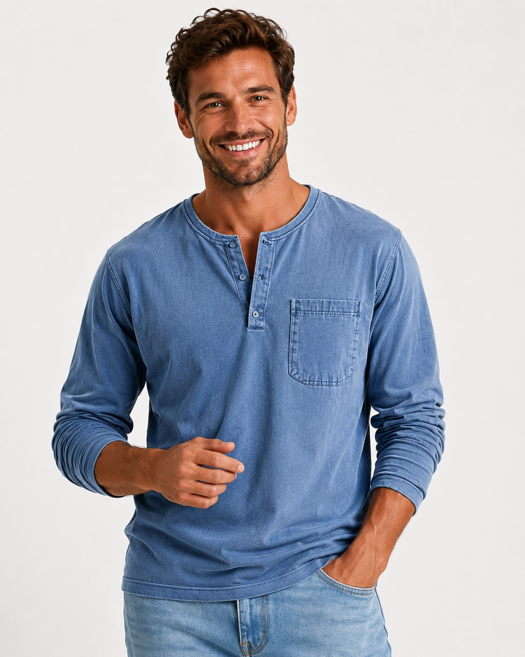Herren Langarmshirt im Henley-Stil, bequem und atmungsaktiv. Perfekt für Freizeitmode und entspannte Tage.