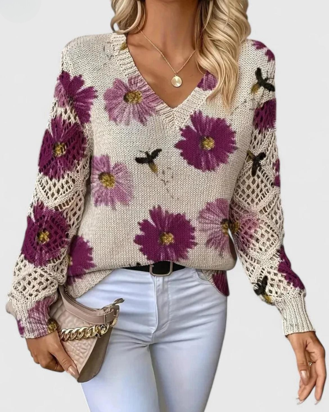 Eleganter Damen Pullover mit feiner Strickoptik und durchbrochenen Ärmeln für stilvolle Outfits.