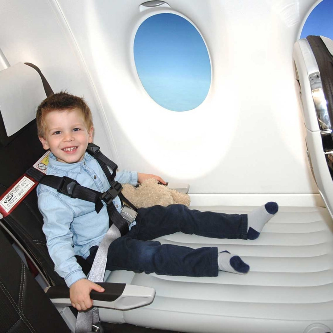 Luftmatratze für entspannte Kinder: Bietet Kindern Komfort und Entspannung auf langen Reisen im Auto oder Flugzeug.