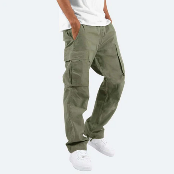 Herren Cargohose mit geradem Schnitt, Mehrfachtaschen, in Braun für Alltag und Freizeit.