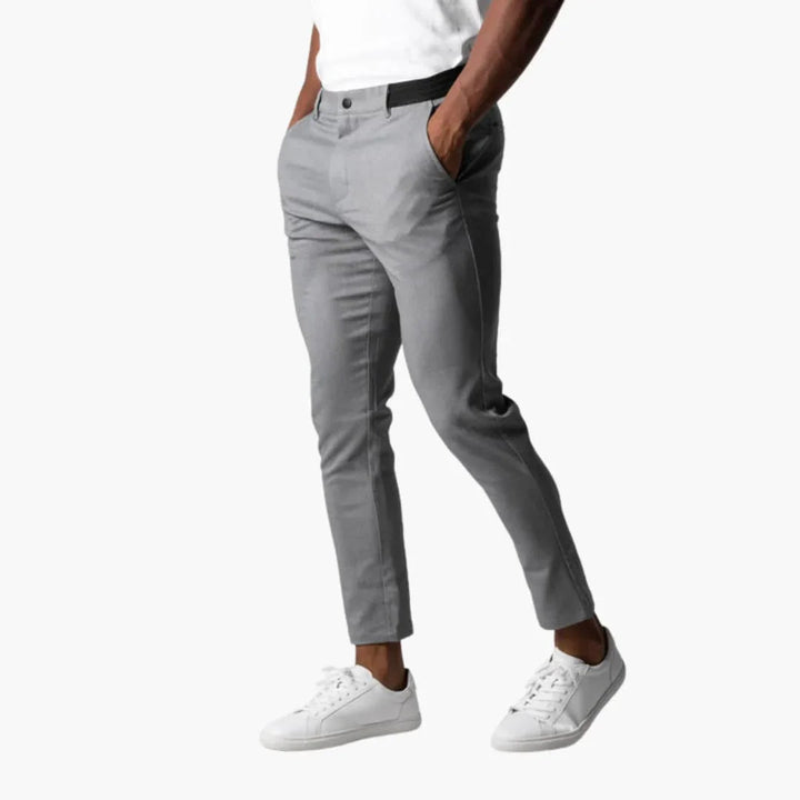 Herren Chinohose: Zeitlose Business Casual Hose mit geradem Bein & elastischem Bund. Komfort im Alltag.