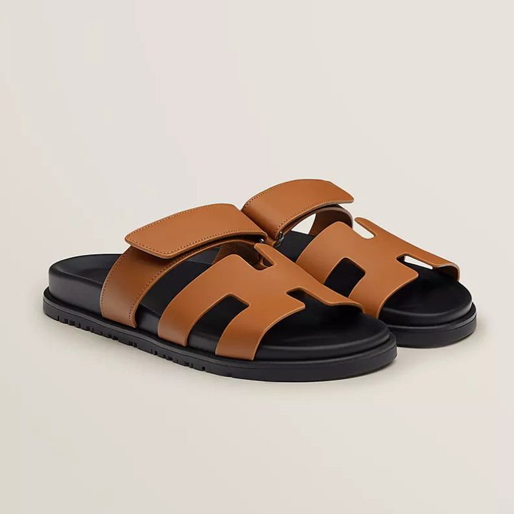Vielseitige Damen Sandalen mit Riemen, offene Zehe, perfekt für Freizeit & Strand.