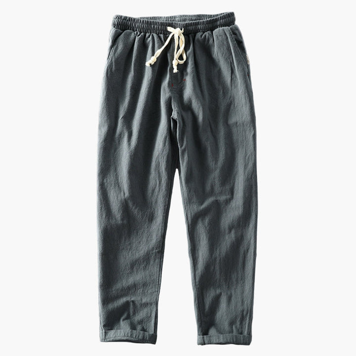 Robuste Herren Outdoorhose im modernen Jogger-Stil, perfekt für Freizeit, Reisen & Casual Mode.