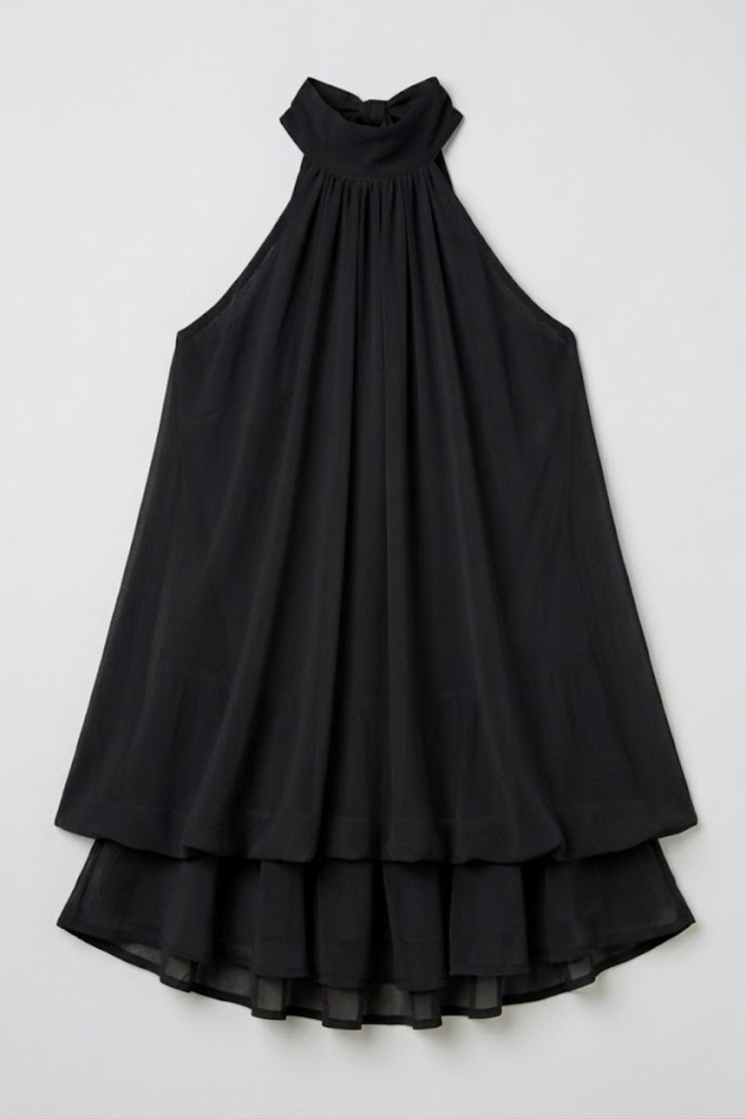 Chices Damen Abendkleid: Modernes Mini-Kleid mit Neckholder-Design und feiner Spitze.