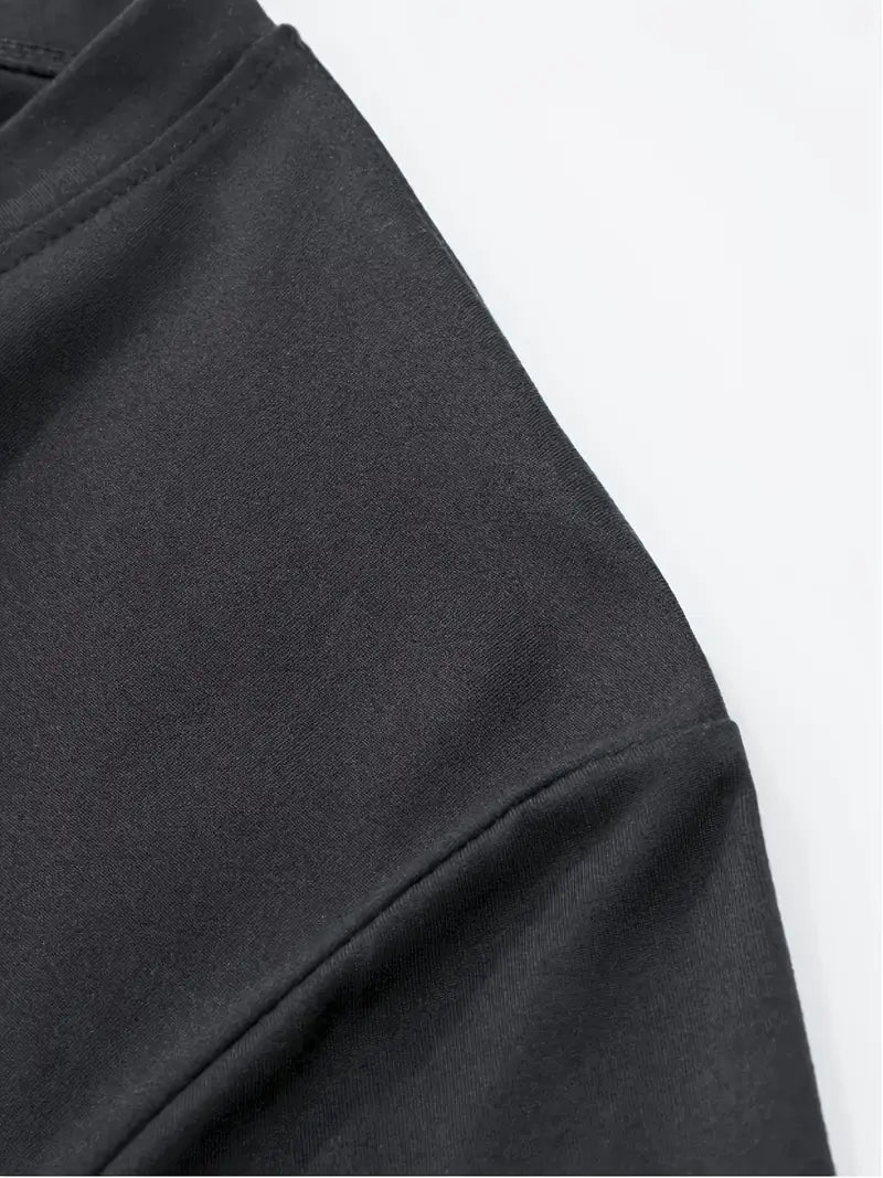 Marineblaues Kurzarmshirt für Herren, V-Ausschnitt, Slim Fit, vielseitige Herren Mode.