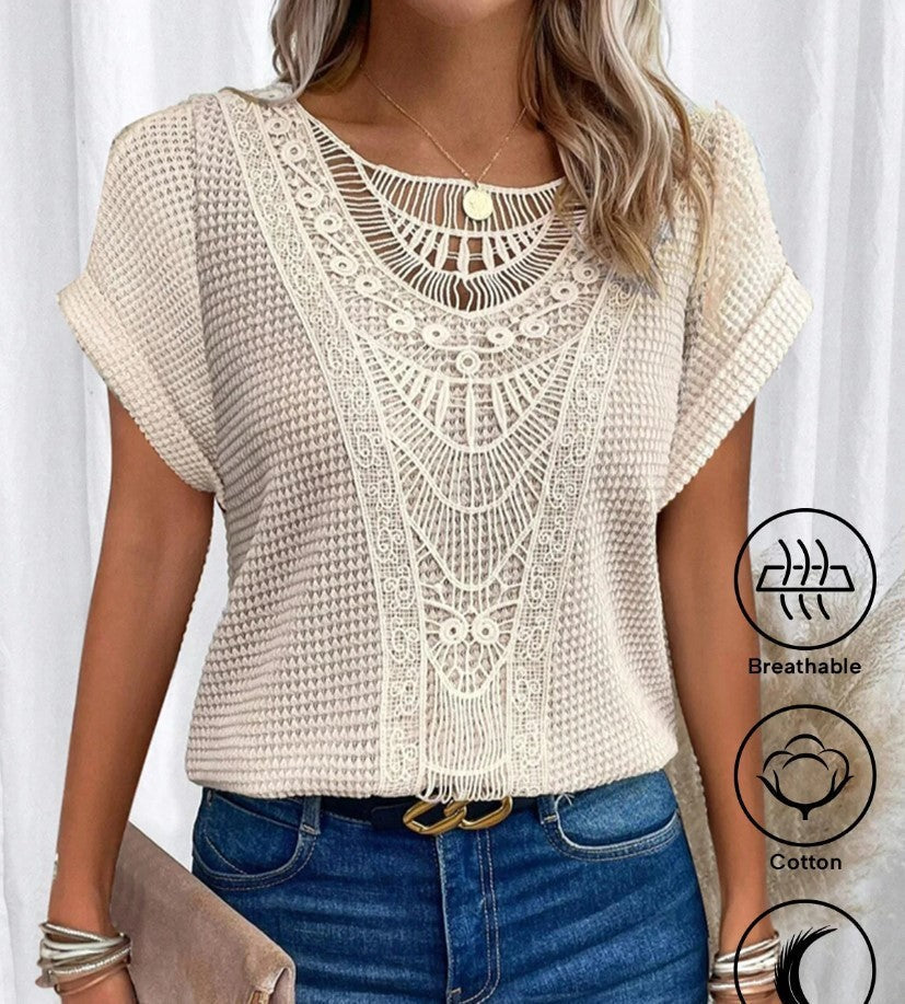 Kurzarm-Spitzentop für Damen, elegant und casual. Zarte Spitze am Rundhalsausschnitt. Sommer & Freizeitmode.