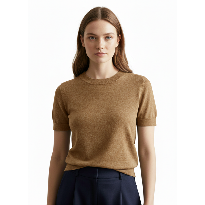 Modisches Damen Slim Fit T-Shirt mit Rundhals, Kurzarm, schlicht & elegant für Büro und Freizeit.