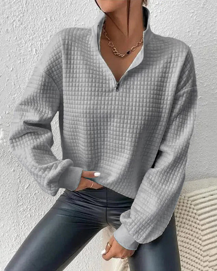 Zarter rosa Damen Strickpullover, bequem & vielseitig kombinierbar für kühle Tage.
