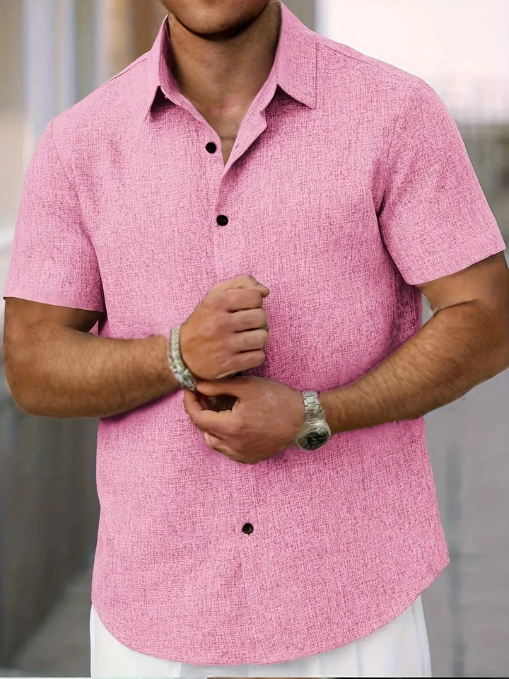 Leichtes Kurzarmhemd für Herren, modern & vielseitig für jede Sommergarderobe.