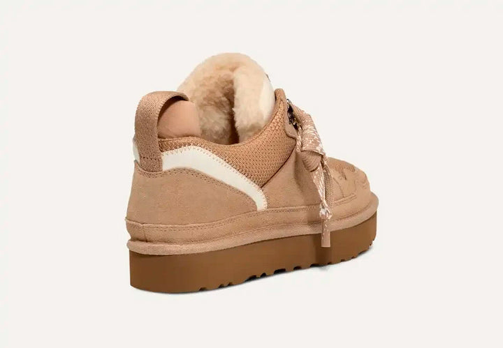 Stilvolle Damen Winterstiefel mit rutschfester Sohle und Fütterung. Warme Damenschuhe für kalte Tage und Schnee.