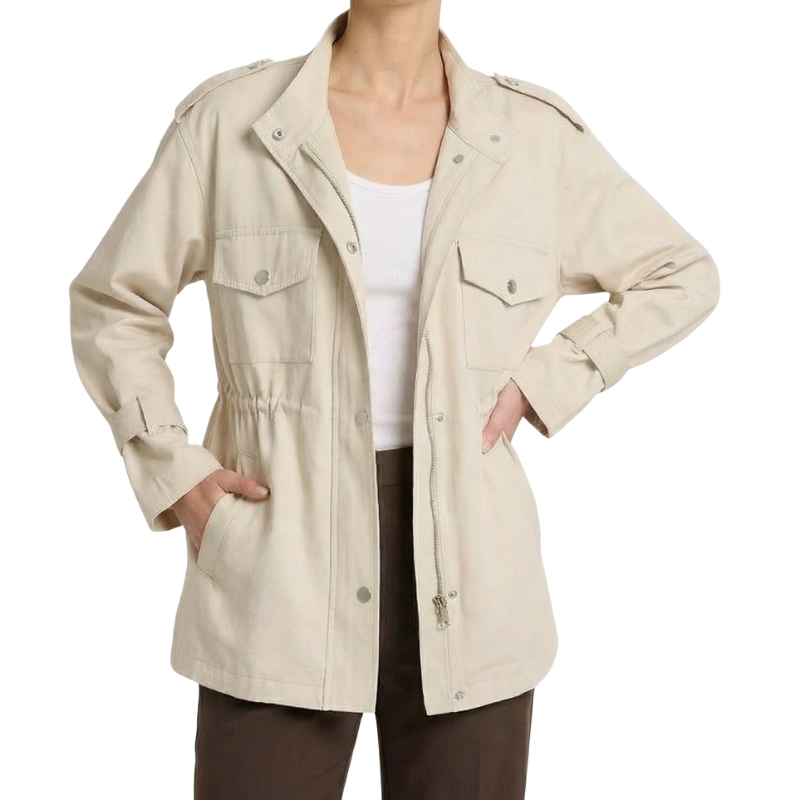 Eleganter langer Damen-Übermantel mit Gürtel. Klassischer, taillierter Wintermantel für stilvolle Auftritte.