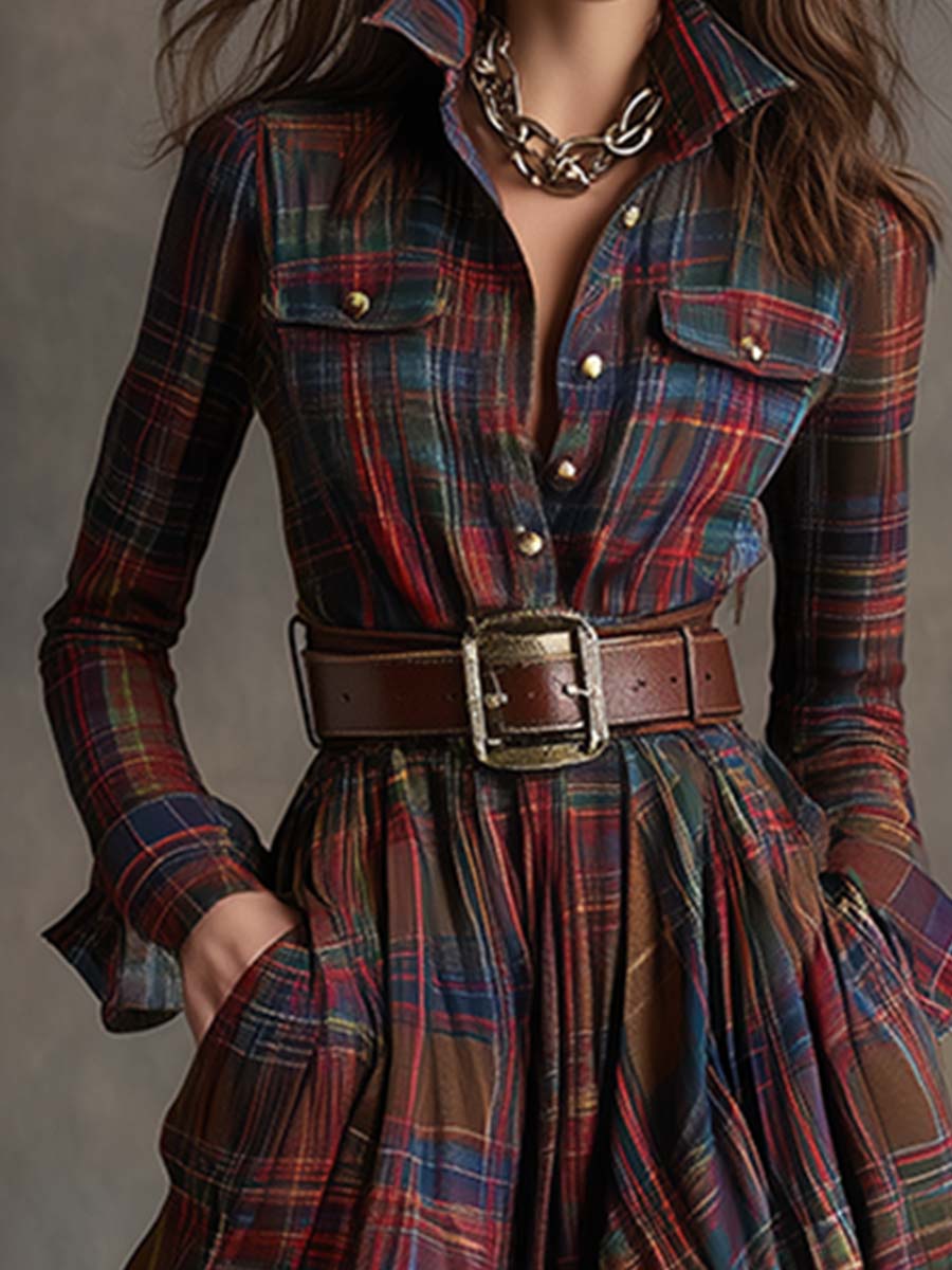 Modisches Langarm-Maxi-Kleid für Damen, mit Taillengürtel und ansprechendem Karodesign.