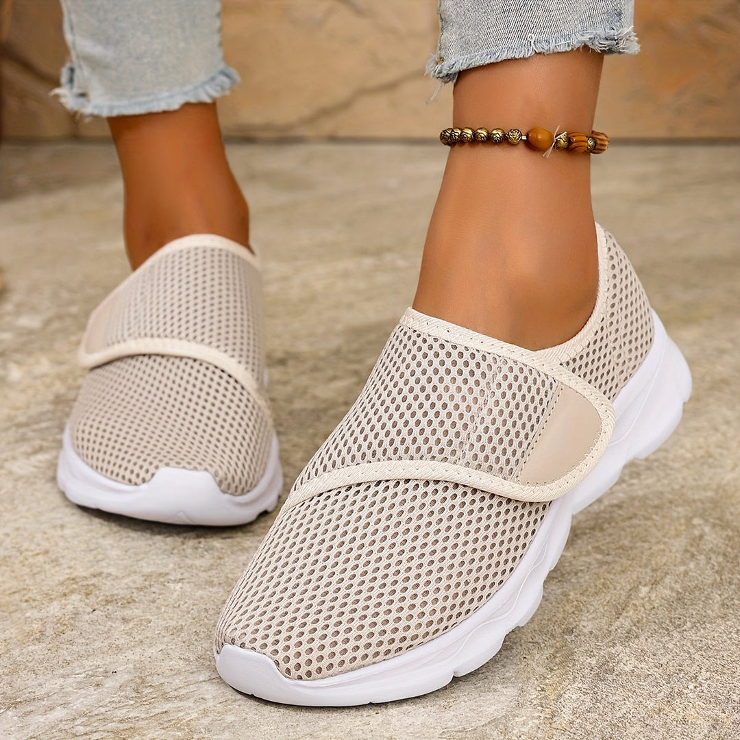 Damen Freizeitschuhe: leichte, atmungsaktive Slip On Sneaker für Frühling und Sommer.