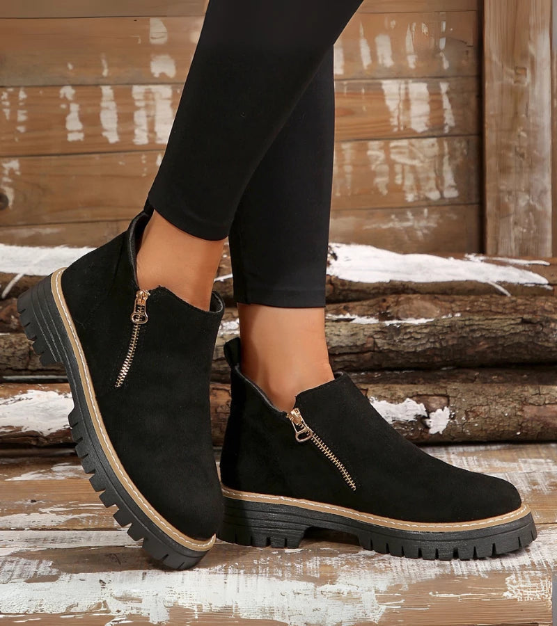 Orthopädischer Damenstiefel, rutschfest, mit Reißverschluss, ideal für Komfort im Alltag.
