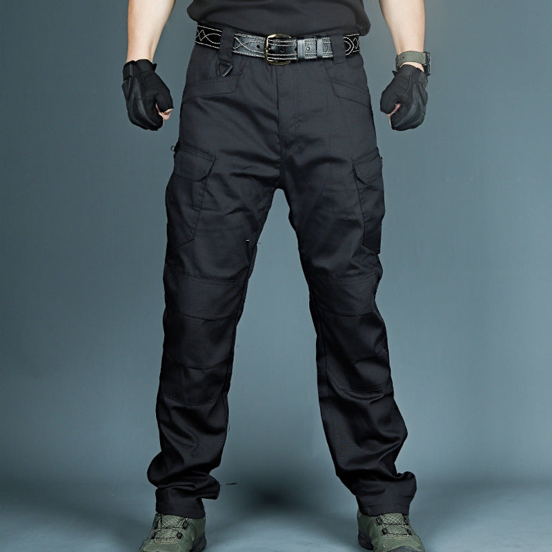 Ganzjahres-Cargohose für Herren in Camouflage. Langlebig, komfortabel & funktional für diverse Einsätze.