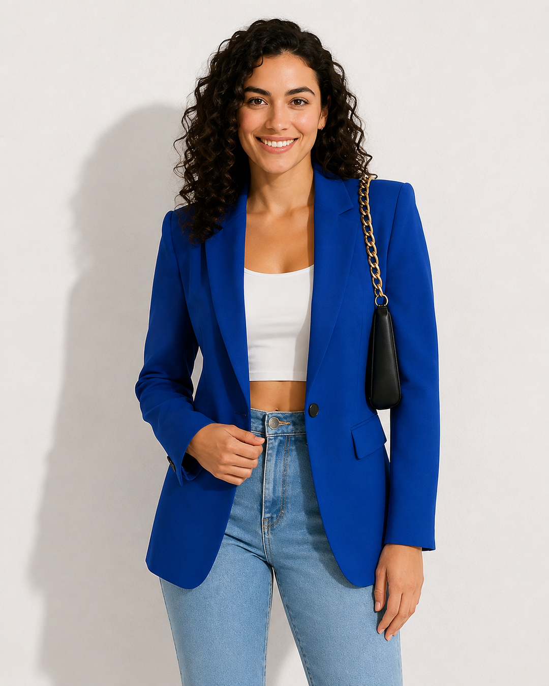 Taillierter Damen Blazer in modernem Design, betont die Figur für schicken Auftritt.