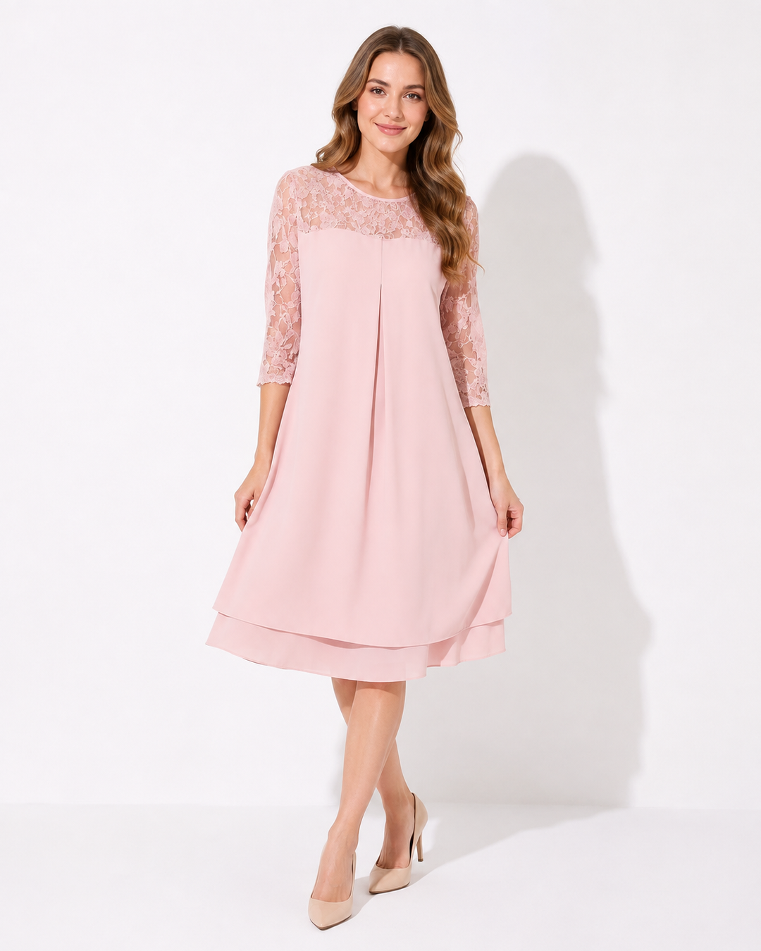 Elegantes Damen A-Linien Sommerkleid in Knielänge, Hellpink. Halbarm, bequem & stilvoll für festliche Anlässe.