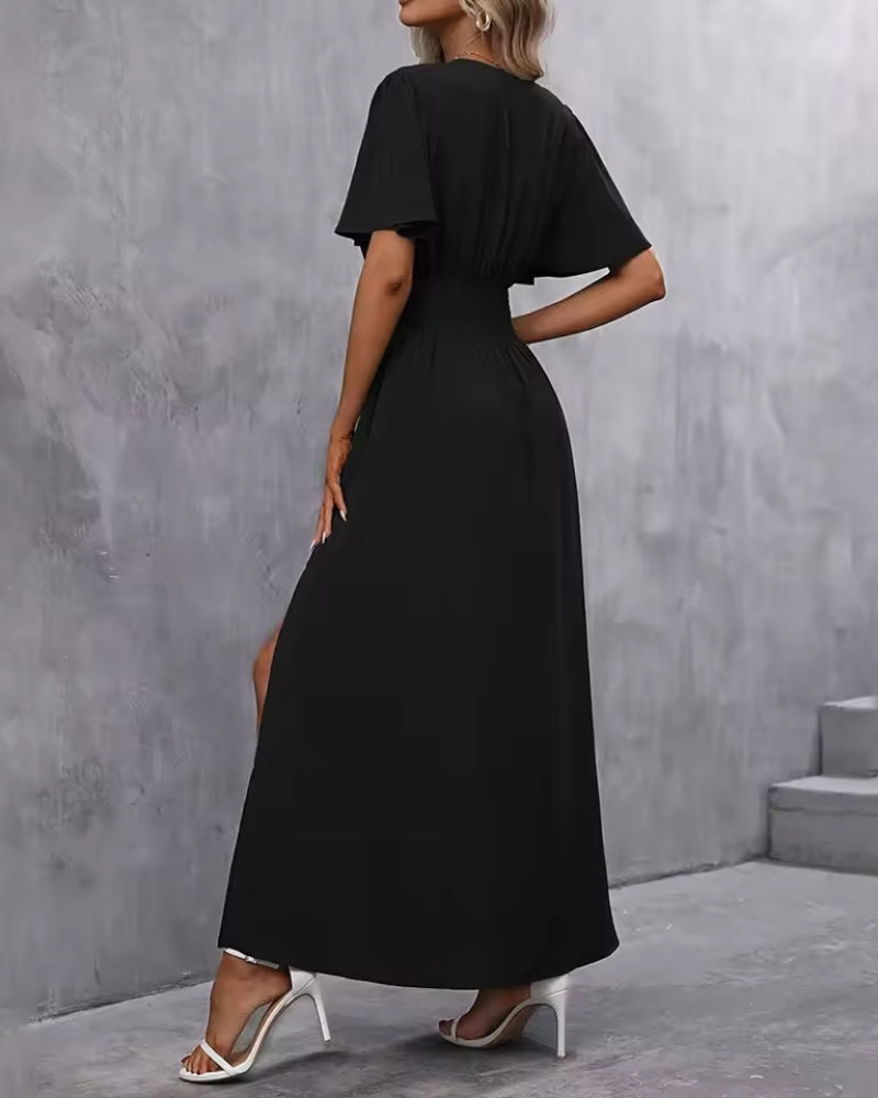 Langes figurbetontes Damen Maxikleid mit V-Ausschnitt und hohem Seitenschlitz, ideal für elegante Abende.