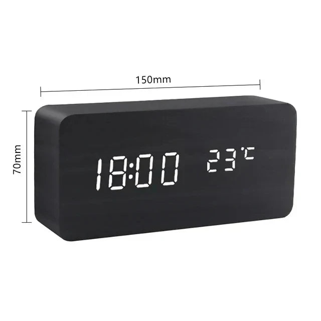 Natürliche Holzoptik: Moderne LED Digitaluhr mit Wecker, Sprachsteuerung und Temperatur für das Schlafzimmer.