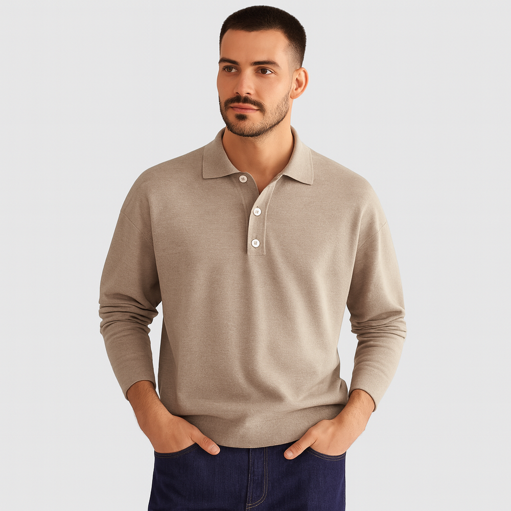 Bequemes Herren Poloshirt Slim-Fit aus weicher Baumwolle, ideal für Smart Casual Anlässe.