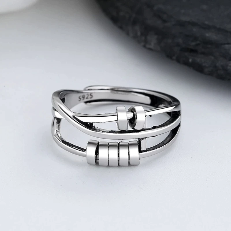 Eleganter drehbarer Damen Fidget Ring aus glänzendem 925er Sterling Silber, perfekt für Stressabbau.