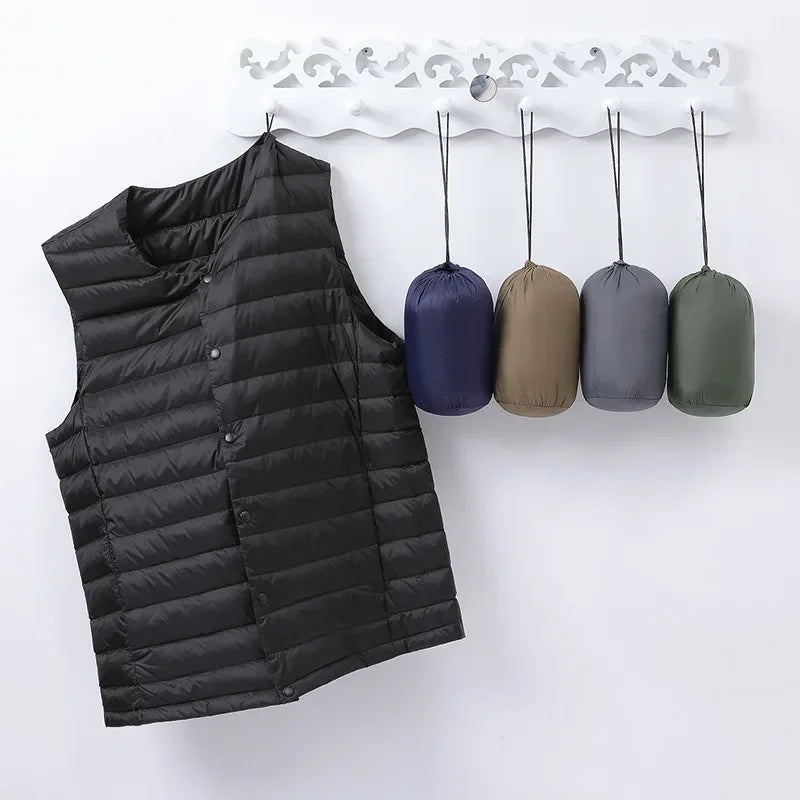 Warme Herren Daunenweste, ärmellos. Perfekt für kalte Herbsttage, Outdoor-Aktivitäten & Sport.
