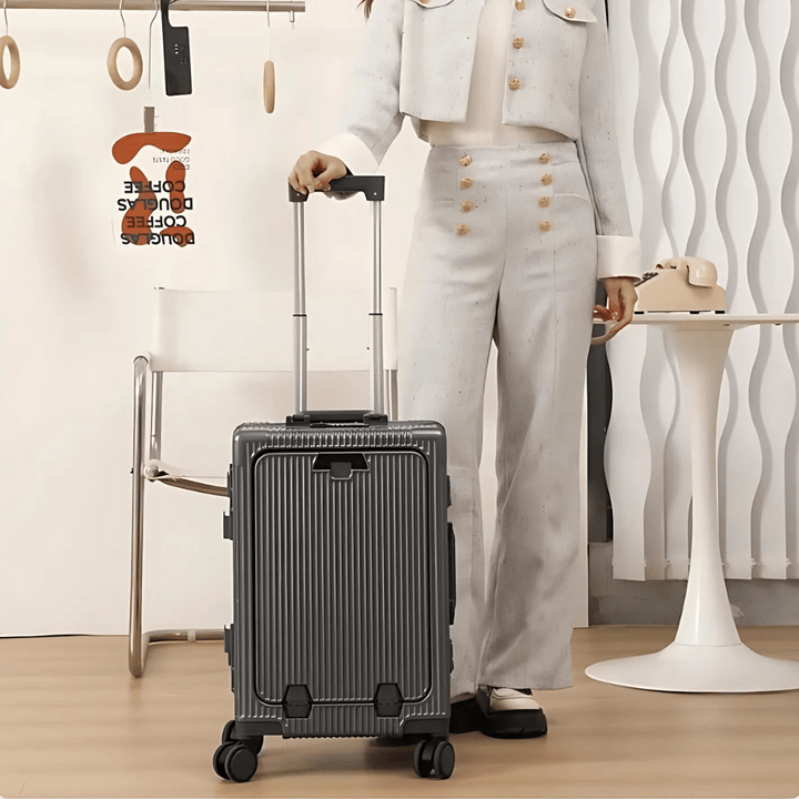 Smarter Trolley mit USB-Anschluss, robuster Hartschale und Sicherheitsverschluss für Kurzreisen.