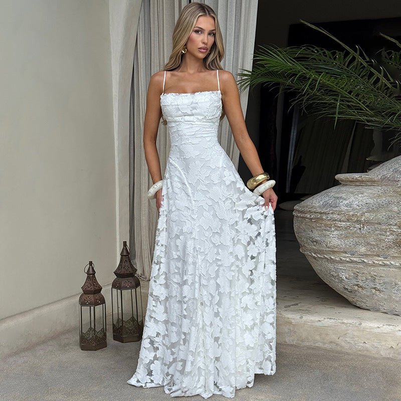 Detailaufnahme des floralen Musters auf dem eleganten Damen Abendkleid, ideal für festliche Anlässe und Partys.