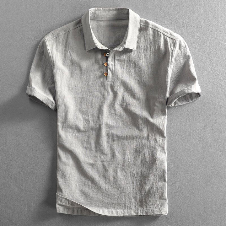 Stilvolles Herren Polohemd, kurzarm. Perfekt für Freizeit, Business Casual oder Sommerurlaub. Vielseitig & bequem.