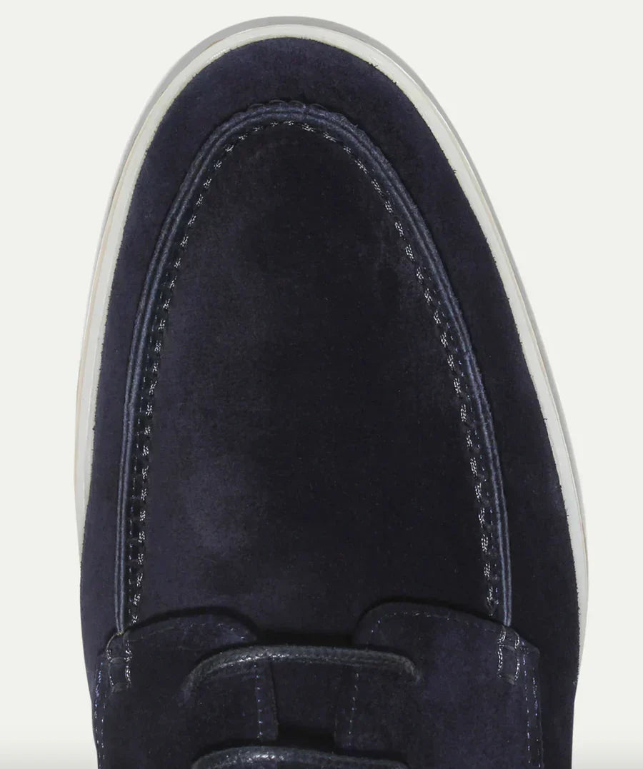 Klassische Herren-Schnür-Loafers in elegantem Design, vielseitige Formalschuhe für den modebewussten Mann.