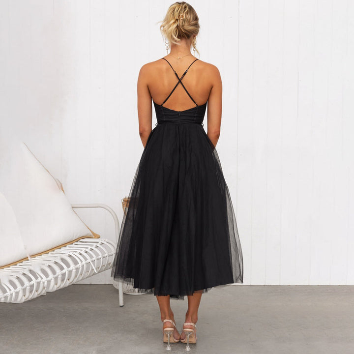 Festliches A-Linien Spaghettiträger-Kleid für Damen, schickes Design, ideal für Abendveranstaltungen.
