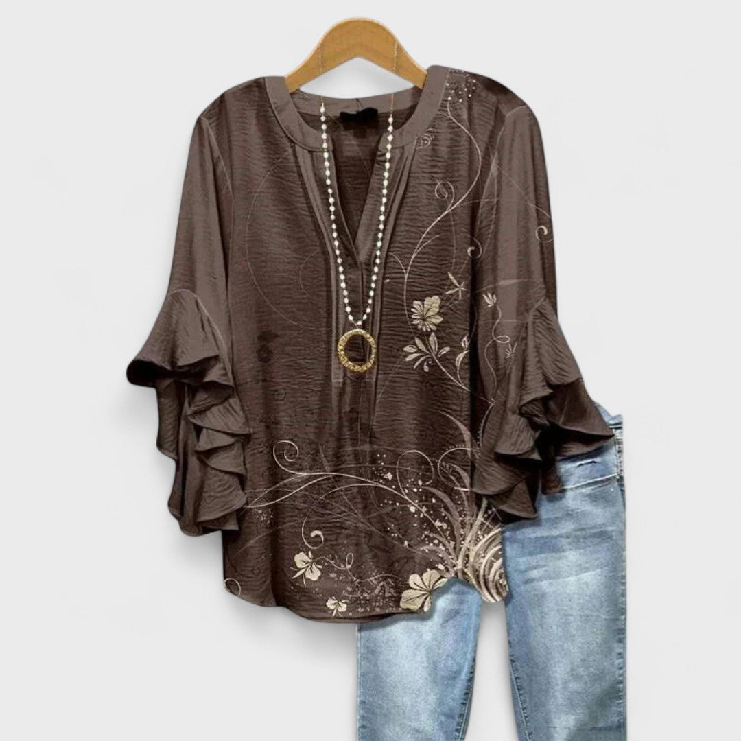 Vielseitige Sommer-Damenbluse mit modischem V-Ausschnitt & eleganten Volantärmeln; perfekt für jeden Anlass.