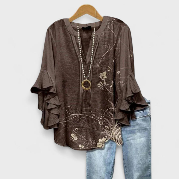 Vielseitige Sommer-Damenbluse mit modischem V-Ausschnitt & eleganten Volantärmeln; perfekt für jeden Anlass.