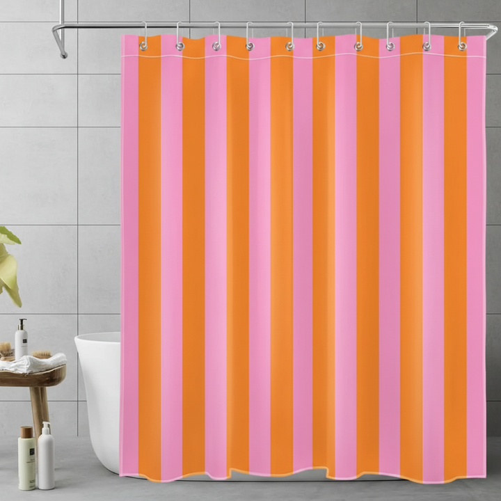 Boho gestreifter Stoffduschvorhang "Stripelight" für modernes Badezimmerdeko, wasserabweisend & farbenfroh.