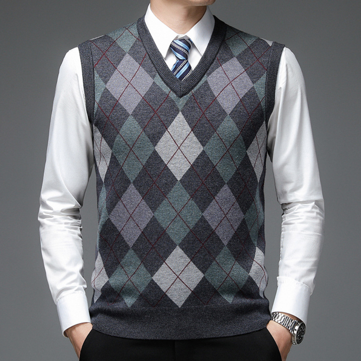 Eleganter Herren V-Ausschnitt Pulloverweste, ärmellos. Bequeme Strickweste für Business Casual und Layering.
